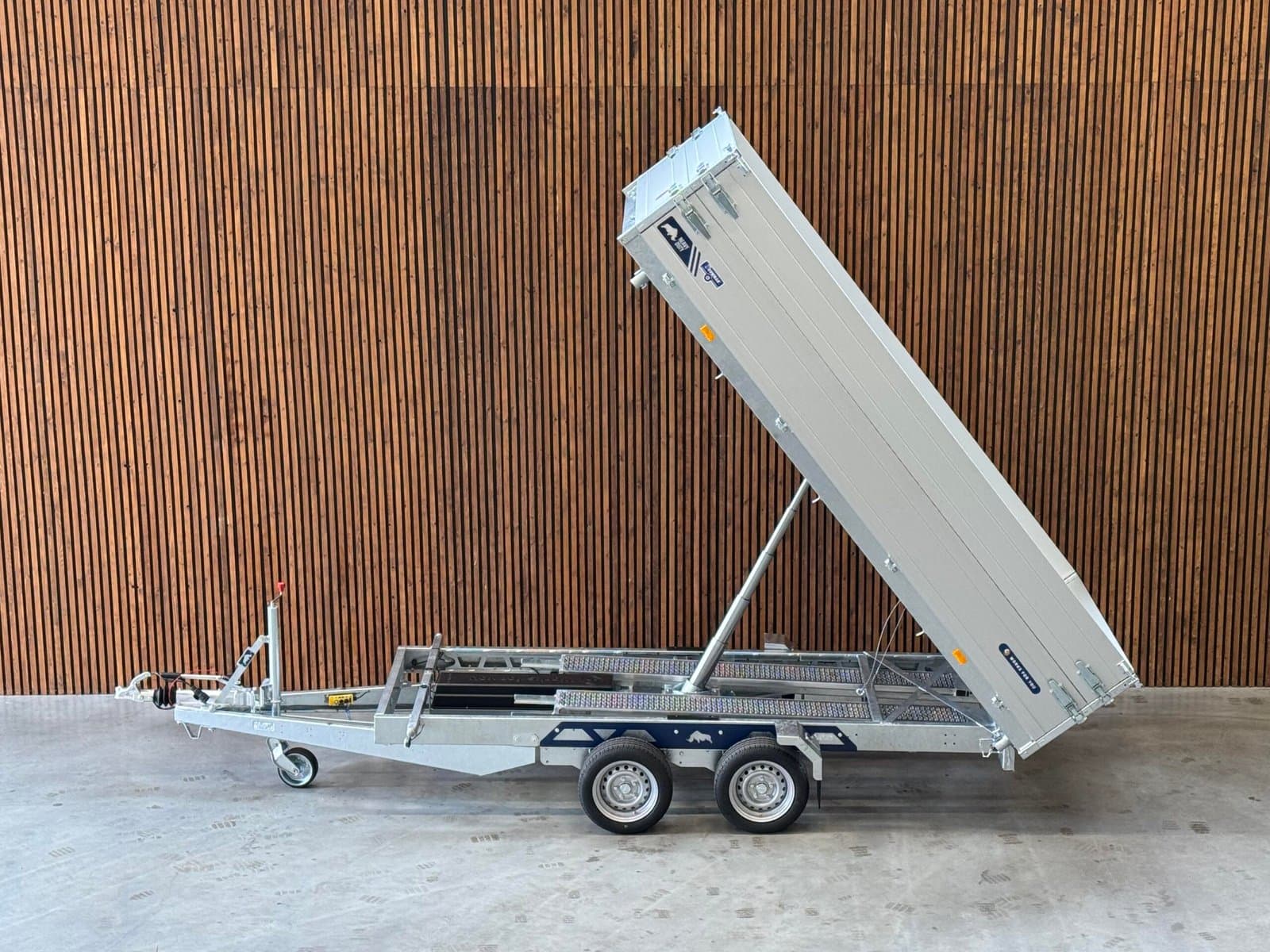 Saris 3-Zijdige Kipper K3 356×184 3500kg HD - Afbeelding 1