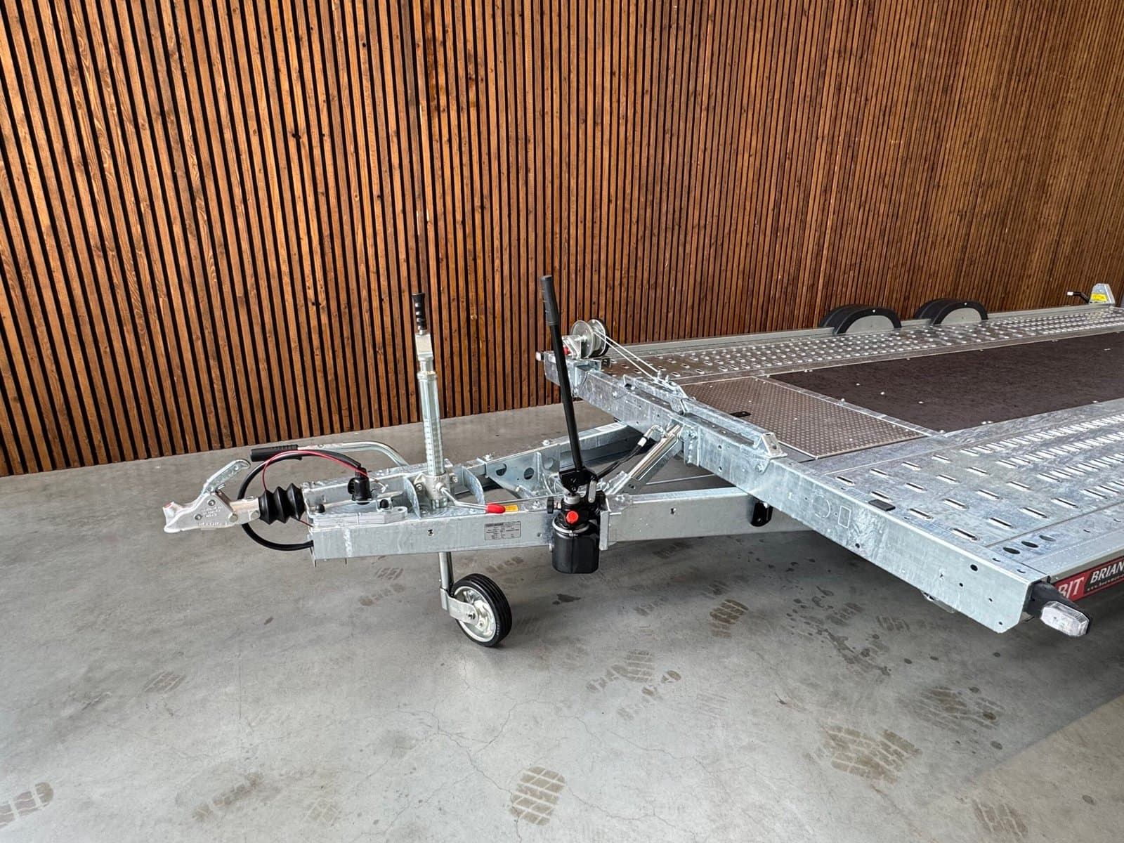 Brian James A Transporter 500×210 2-as 12 inch 3000kg