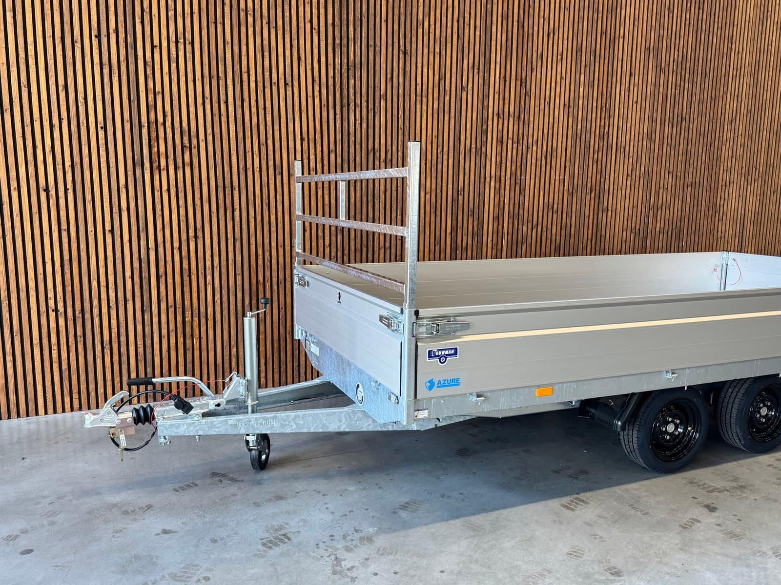 Hapert Azure 405×180 2-as 2700kg