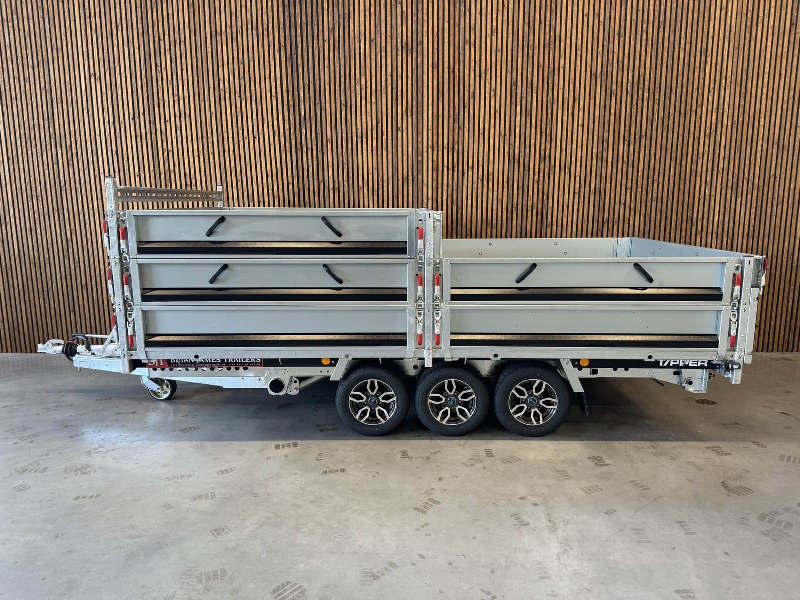 Brian James Tipper 400×200 3-as 12 inch 3500kg